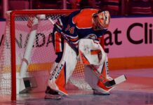 Trailing 2-1, Edmonton Oilers facing goaltender decision