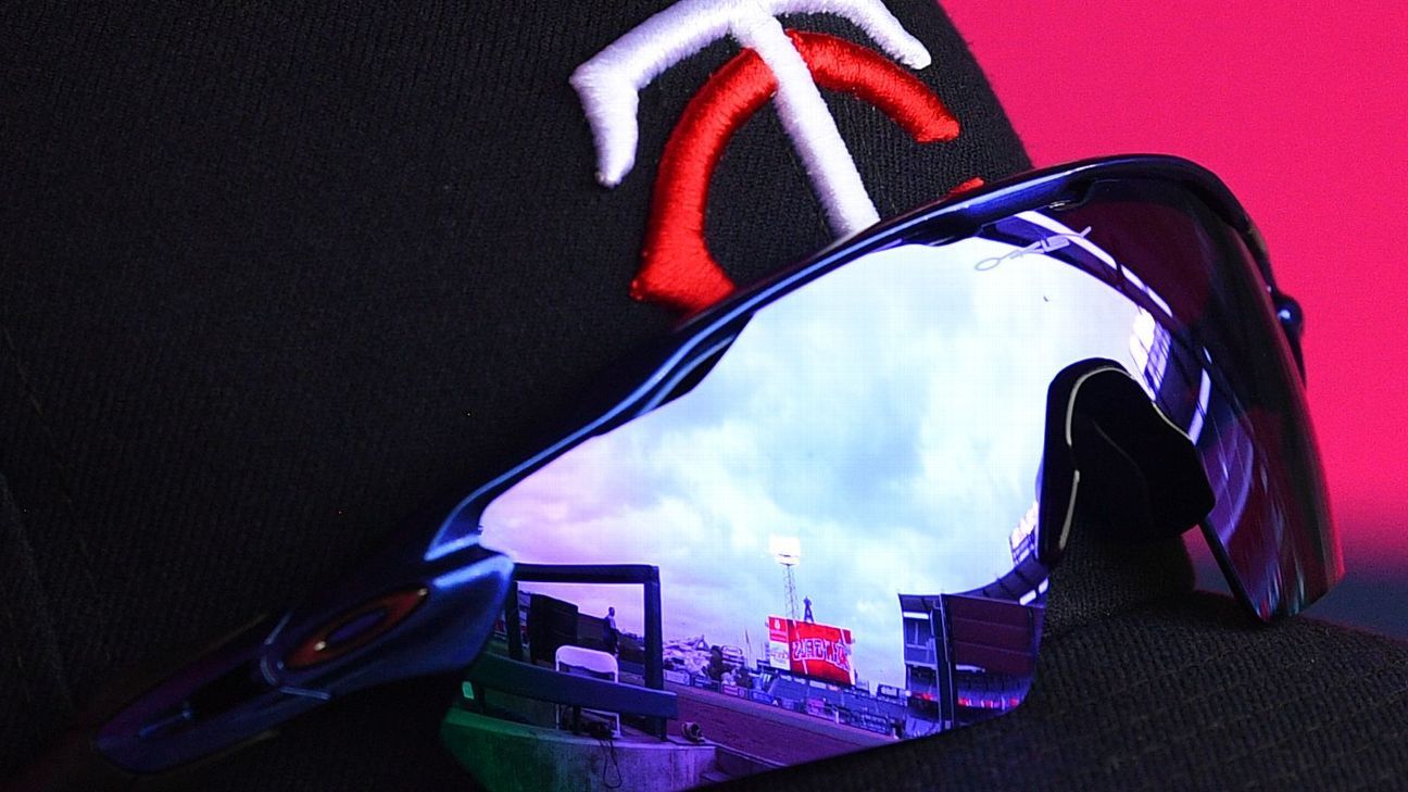 Streaky Twins hold players-only meeting as slide hits 7