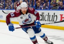 Avs captain Gabriel Landeskog looking to return from knee injury