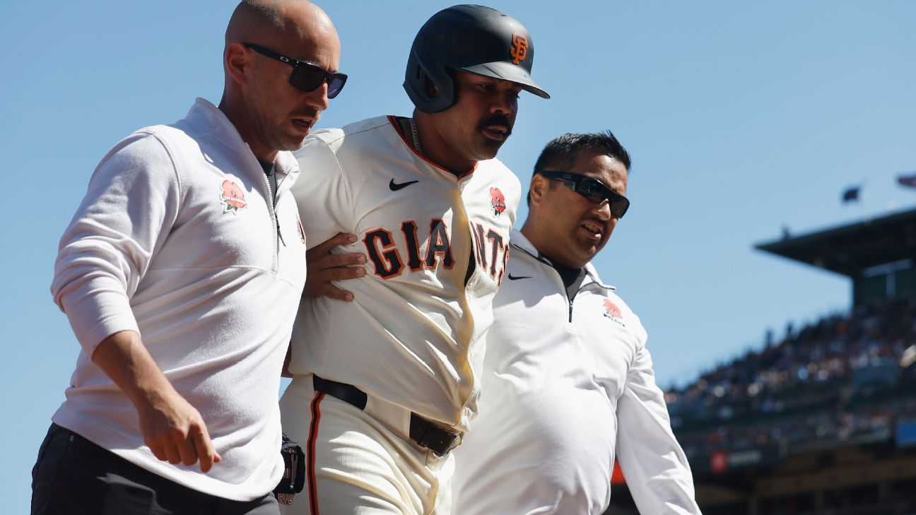 Giants’ LaMonte Wade Jr. strains hamstring on slide, likely IL-bound
