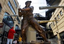 MLB players praise ‘long overdue’ Negro Leagues record inclusion