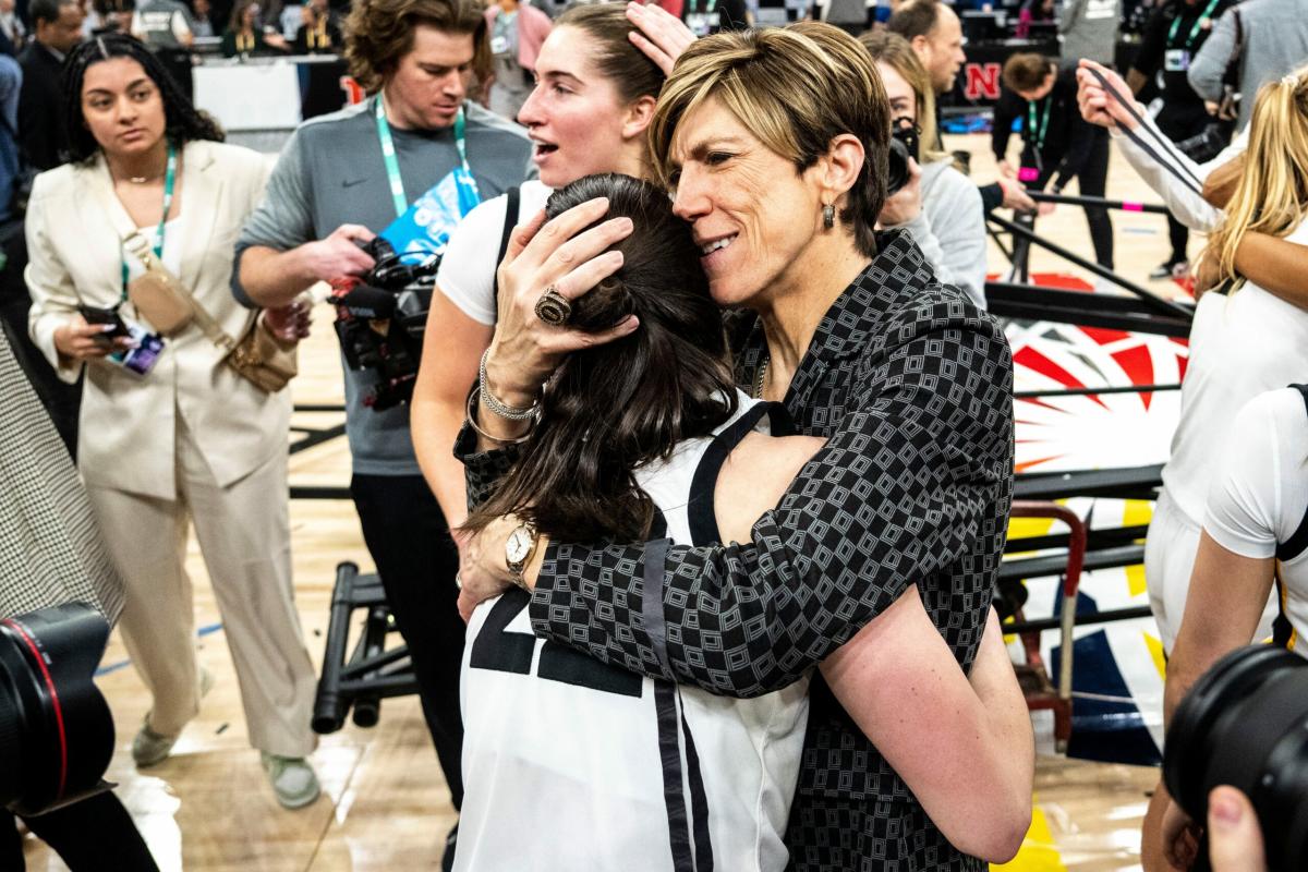Caitlin Clark reacts to Iowa women’s basketball head coaching hire