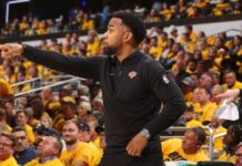 Sources: Cavs clear to interview Johnnie Bryant, Chris Quinn