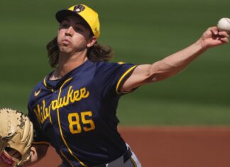 Brewers rookie Robert Gasser opts to have Tommy John surgery