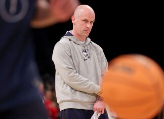 Why is Dan Hurley turning down the Lakers to stay at UConn? It may be surprising, but it makes sense
