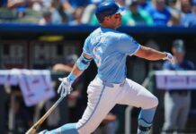 Royals place Hunter Renfroe on IL, call up prospect Tyler Gentry