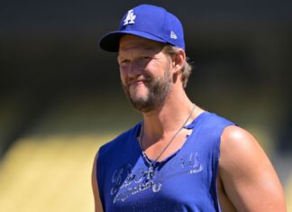 Dodgers shut down Clayton Kershaw (shoulder soreness) for week
