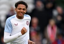 Chelsea sign 18-year-old Omari Kellyman from Aston Villa