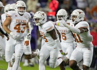 Texas, Georgia lead College Football Playoff rankings winners, losers