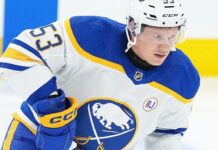 Jeff Skinner signs with Edmonton Oilers after buyout