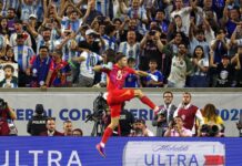 Argentina ‘keeper Martínez elevates cult-hero status again