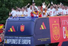 Spain squad meets King, enjoy bus parade after Euro 2024 win
