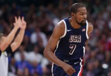 Kevin Durant, LeBron James key U.S. rout in Olympics opener