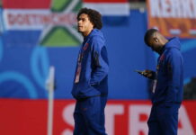 Video: Joshua Zirkzee reports to Carrington as Man United confirm he won’t travel to US for pre-season – Man United News And Transfer News