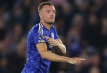 Jamie Vardy taunts Tottenham fans on Premier League return