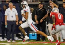Arizona’s Tetairoa McMillan records 304 yards and 4 scores in blowout win