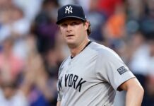 Yankees ace Gerrit Cole exits with right calf cramp ahead of 7th inning at Texas