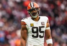 Browns DE Myles Garrett dealing with same injury to both feet