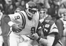 Ex-Vikings QB Tommy Kramer says he has dementia