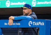 Twins players back Rocco Baldelli after late-season collapse
