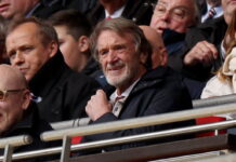 Sir Jim Ratcliffe’s visit causes Man United staff to “scramble” in bid to “avoid another angry email” from him – Man United News And Transfer News