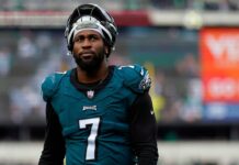 Haason Reddick ends Jets holdout, agrees to adjusted contract