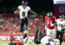 Ravens’ treasure chest jab at Bucs tops Week 7 trolls