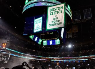 Celtics raise championship banner No. 18 as franchise greats look on