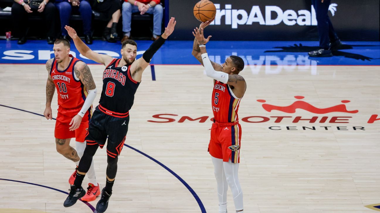 Pelicans’ Dejounte Murray fractures hand in opener