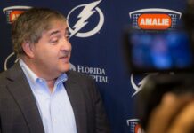 Jeff Vinik sells stake in Lightning, will retain control