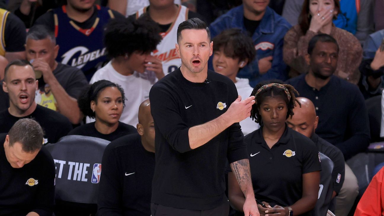 Lakers’ JJ Redick comes clean about watching game film in car wash