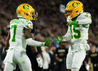 Oregon and its 14 transfer starters are just starting to gel