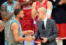 Adam Silver talking with Stephen Curry on All-Star Game tweaks
