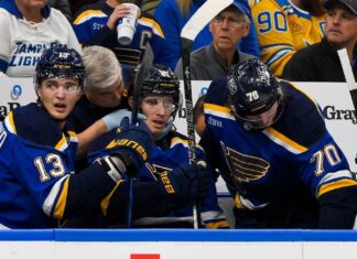 Blues’ Holloway to hospital after being hit in neck by puck
