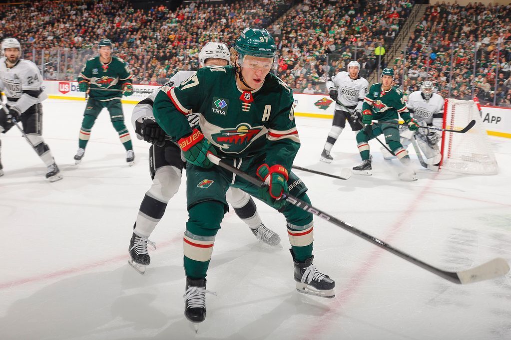 Wild’s Kirill Kaprizov exits, then returns after being hit by puck