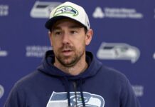 Raiders officially name Klint Kubiak as new head coach