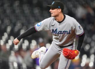 Marlins win arbitration hearing vs. Calvin Faucher