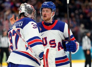 U.S. men’s hockey stays unbeaten, is No. 2 seed for knockouts