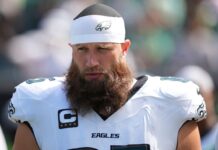 Eagles 2-time All-Pro RT Lane Johnson to return for 14th season