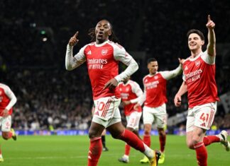 Arsenal answer title pressure with resounding derby win at Spurs