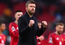 Carrick: Man United can’t get ‘carried away’ with Champions League within reach