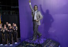 Lakers unveil statue of legendary former coach Pat Riley