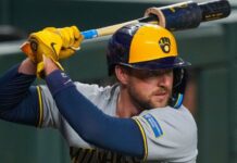 Guardians agree to minor league deal with 1B Rhys Hoskins