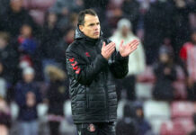 Sunderland boss makes bizarre claim after Liverpool: ‘Referee admitted mistake’