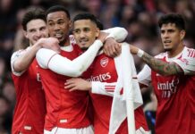 Arsenal ride corners to draw closer to Premier League title; Chelsea red cards continue