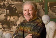 Ex-Packers president, team Hall of Famer Bob Harlan dies at 89