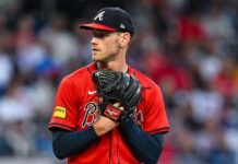 Braves lefty Joey Wentz leaves game after mishap at first base