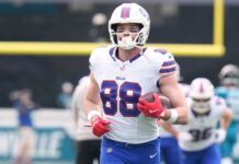 Sources: TE Dawson Knox stays with Bills on new 3-year deal
