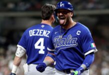 Italy beats Mexico to advance at WBC, along with Team USA
