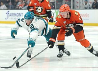 Sharks sign forward Ty Dellandrea to 2-year extension